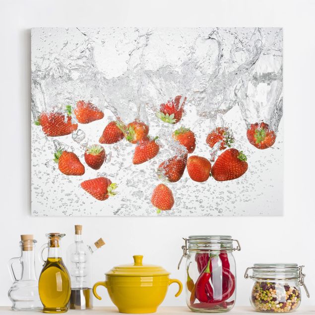 Leinwand Bilder XXL Frische Erdbeeren im Wasser