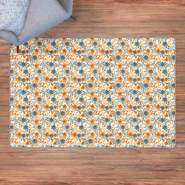 Teppich Blumen Orange Blaue Blüten auf Weiß