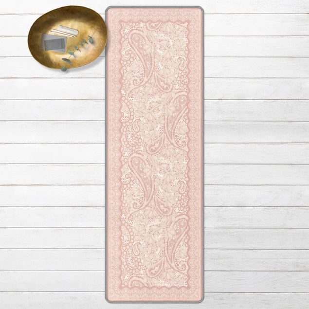 Moderne Teppiche Paisley Schaum in Pastell mit Bordüre
