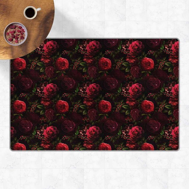 Moderne Teppiche Rote Rosen vor Schwarz