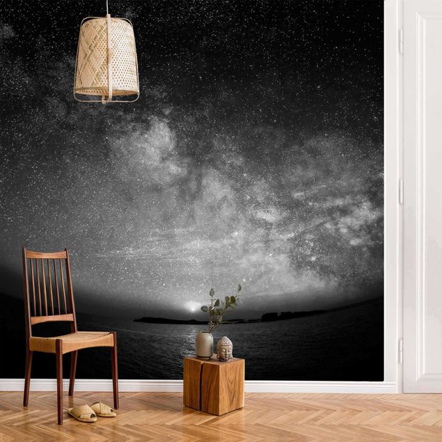 Fototapete Landschaft Sonne und Sternenhimmel am Meer Schwarz-Weiß