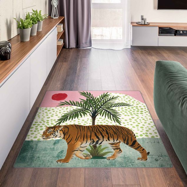 Teppiche Spazierender Tiger im Morgenrot