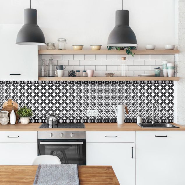 Küchenrückwand Muster Geometrischer Fliesenmix Kreise Schwarz