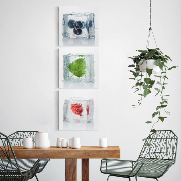 Bilder für die Wand Früchte und Melisse im Eiswürfel