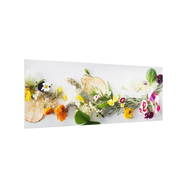 Küchenrückwand Glas Motiv Kräuter Frische Kräuter mit Essblüten