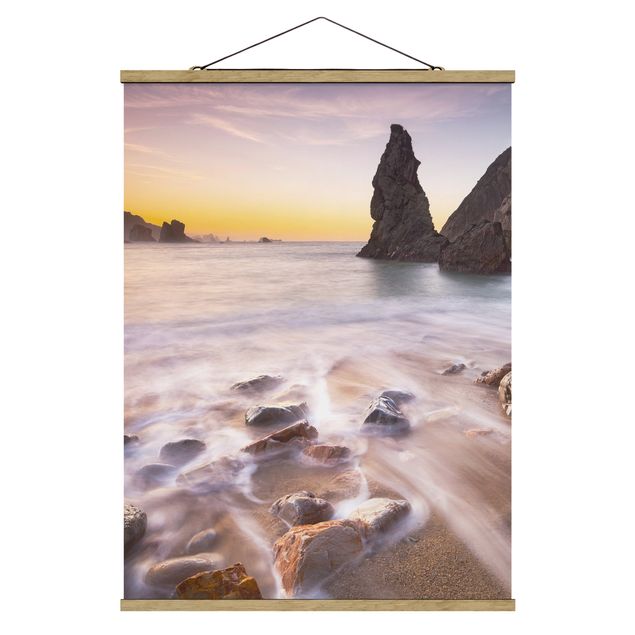Stoffbild mit Posterleisten - Spanischer Strand bei Sonnenaufgang - Hochformat 3:4