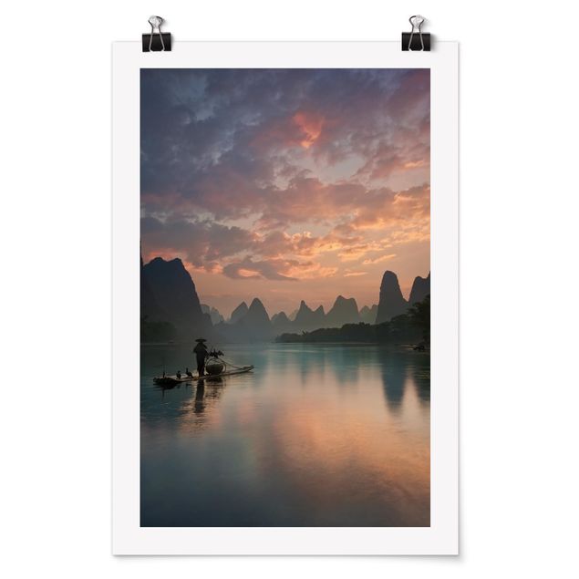 Poster - Sonnenaufgang über chinesischem Fluss - Hochformat 3:2