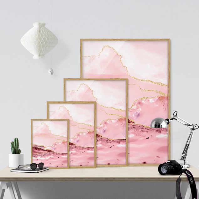 Bild mit Rahmen - Abstrakte Berge Rosa mit Goldenen Linien - Hochformat 3:4