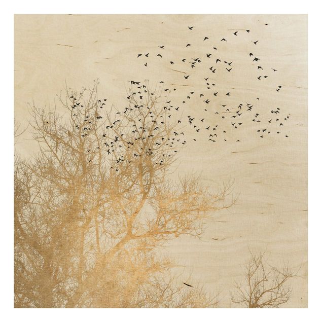 Moderne Holzbilder Vogelschwarm vor goldenem Baum