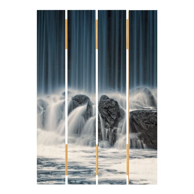 Holzbild - Wasserfall in Finnland - Hochformat 3:2