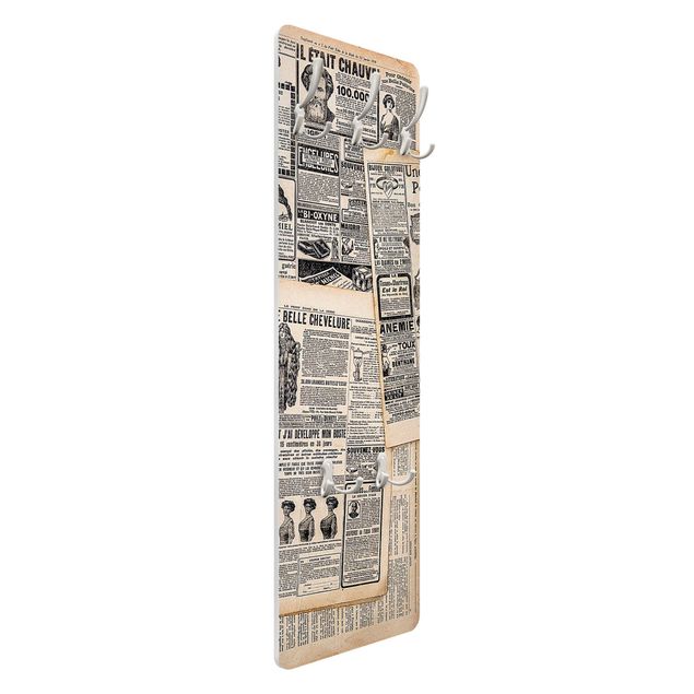 Garderobe - Antike Zeitungen