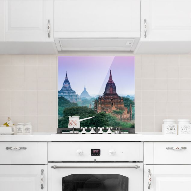 Küchenrückwand Glas Motiv Wald Sakralgebäude in Bagan