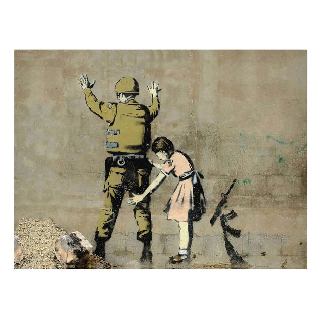 Schöne Wandbilder Soldat und Mädchen - Brandalised ft. Graffiti by Banksy