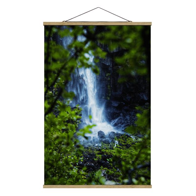 Stoffbild mit Posterleisten - Blick zum Wasserfall - Hochformat 2:3