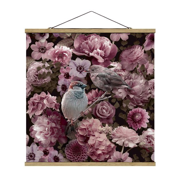 Stoffbild mit Posterleisten - Blumenparadies Spatzen in Altrosa - Quadrat 1:1