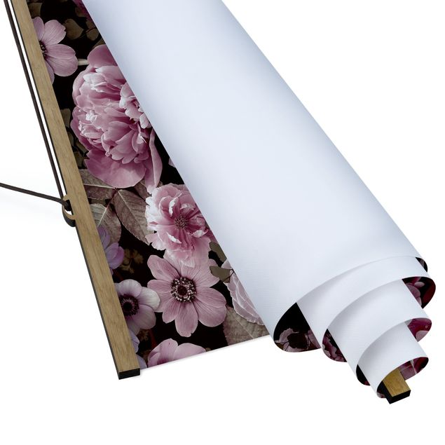Stoffbild mit Posterleisten - Blumenparadies Spatzen in Altrosa - Quadrat 1:1