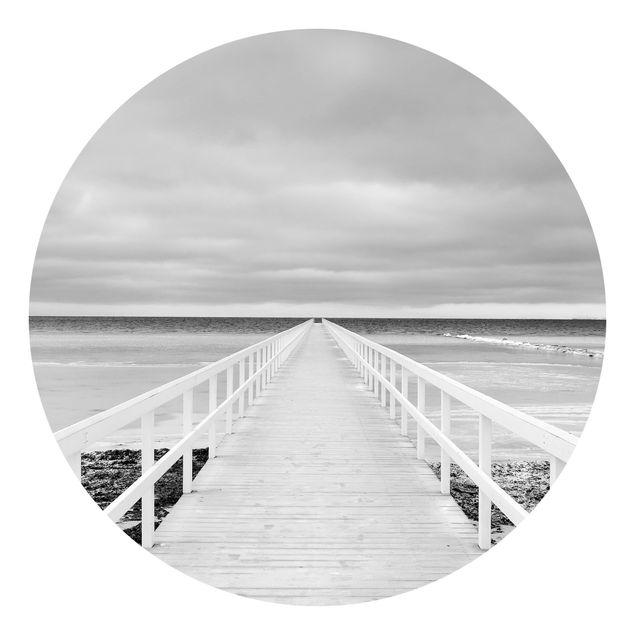 Strand Tapete Brücke in Schweden Schwarz-Weiß