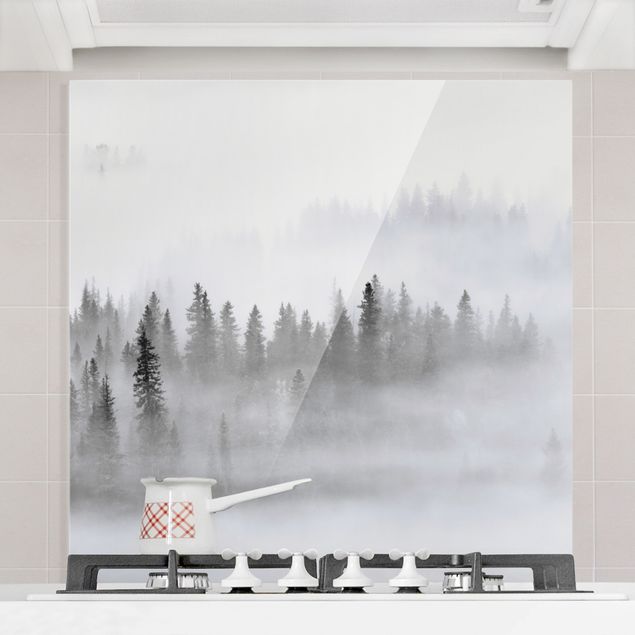 Spritzschutz Glas magnetisch Nebel im Tannenwald Schwarz-Weiß