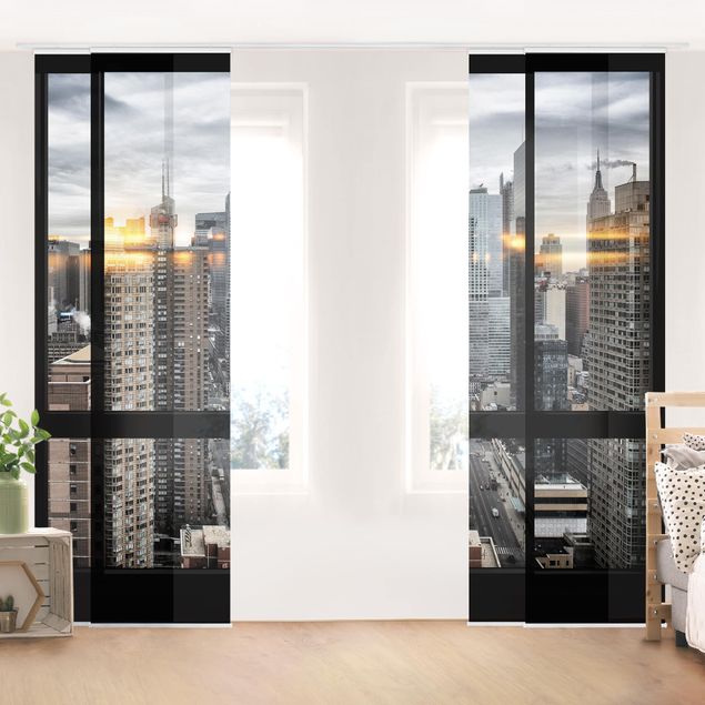 Schiebegardinen mit Motiv 3-teilig Fensterblick New York mit Sonnen-Reflexion