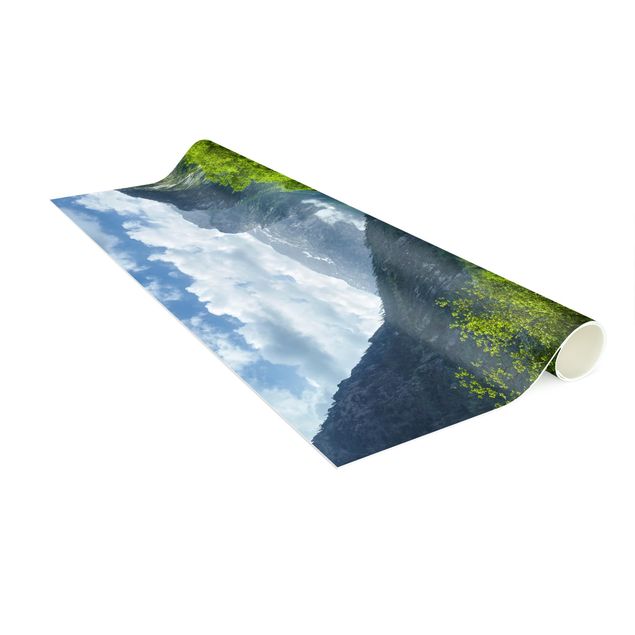 Moderne Teppiche Bergsee mit Spiegelung