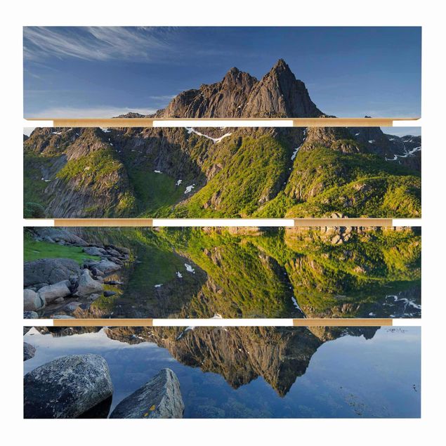Holzbilder Berglandschaft mit Wasserspiegelung in Norwegen