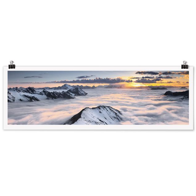 Poster - Blick über Wolken und Berge - Panorama Querformat