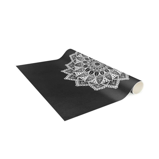 Teppich modern Mandala Illustration Ornament weiß schwarz