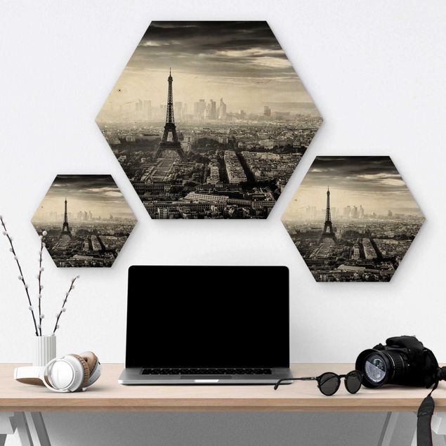 Hexagon Bild Holz - Der Eiffelturm von Oben Schwarz-weiß