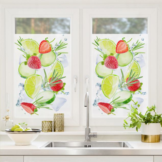 Fensterbilder Weiß Erdbeeren Limetten Eiswürfel Splash