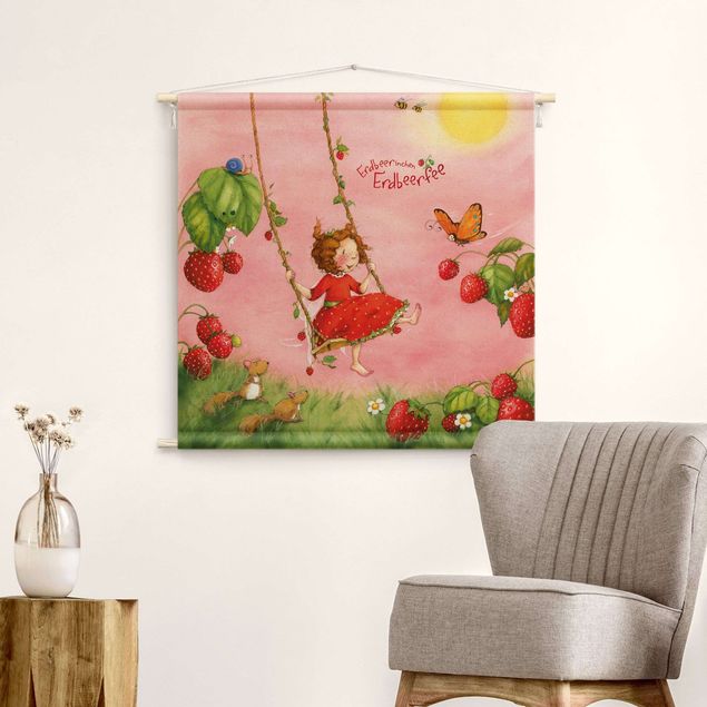 Wandbehang Stoffbild Erdbeerinchen Erdbeerfee - Baumschaukel