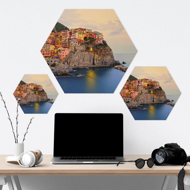 Hexagon Bild Forex - Bunte Küstenstadt