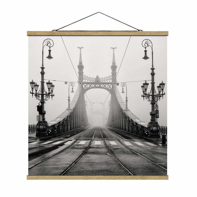 Stoffbild mit Posterleisten - Brücke in Budapest - Quadrat 1:1
