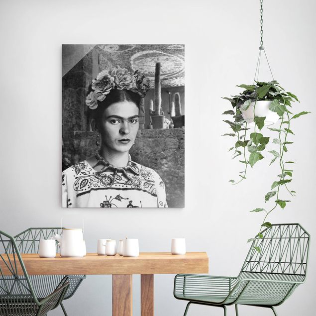 Glasbild Schwarz-Weiß Frida Kahlo Foto Portrait vor Kakteen