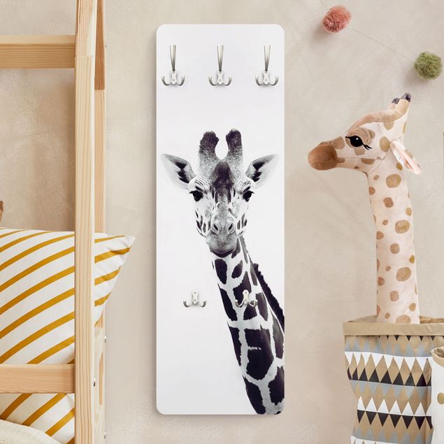 Garderobe weiß Giraffen Portrait in Schwarz-weiß