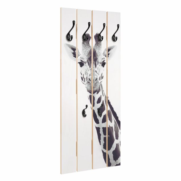 Wandgarderobe Holzpalette - Giraffen Portrait in Schwarz-weiß