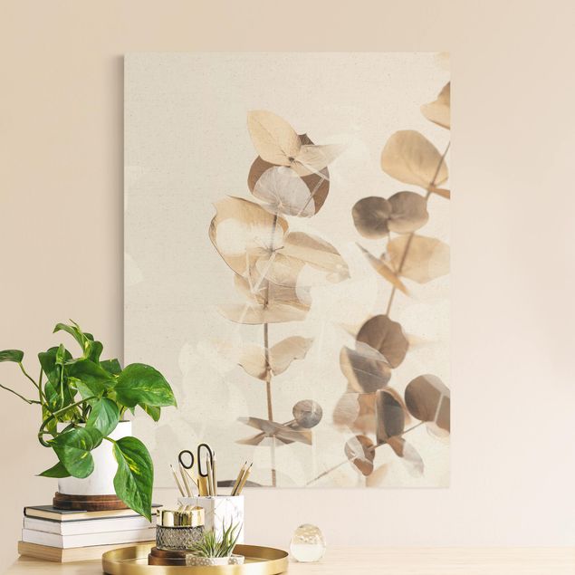 Leinwand Blumen Goldene Eukalyptuszweige mit Weiß II
