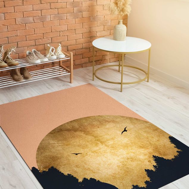 Moderner Teppich Goldmond im Wald