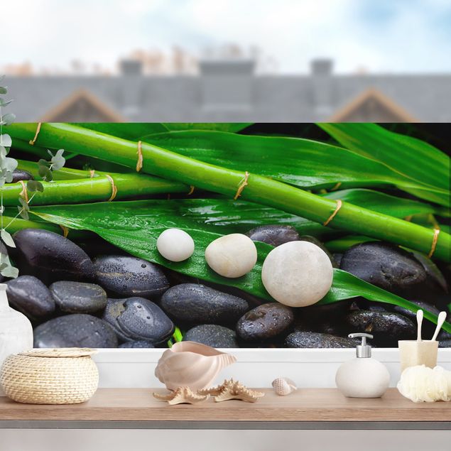 Fensterfolie Farbig Grüner Bambus mit Zen Steinen