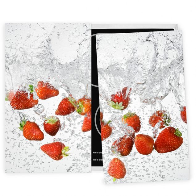 Glas Herdabdeckplatten Frische Erdbeeren im Wasser