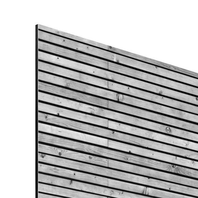 Duschrückwand - Holzwand mit schmalen Leisten schwarz weiß