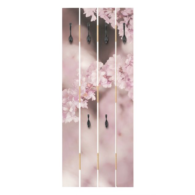 Wandgarderobe Holzpalette - Kirschblüte im Violetten Licht