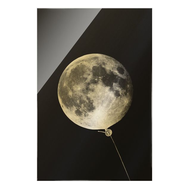 Glasbild - Jonas Loose - Luftballon mit Mond - Hochformat 3:2