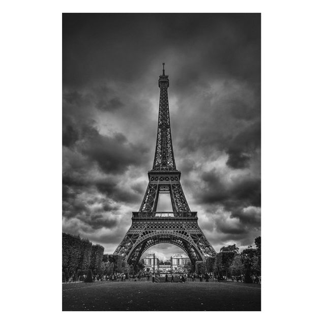 Magnettafel Skyline Eiffelturm vor Wolken schwarz-weiß