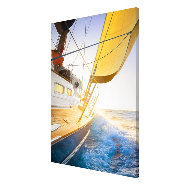 Bilder für die Wand Segelboot auf blauem Meer bei Sonnenschein