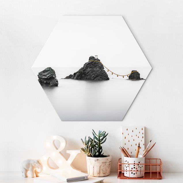 Hexagon Bild Alu-Dibond - Meoto Iwa - die verheirateten Felsen