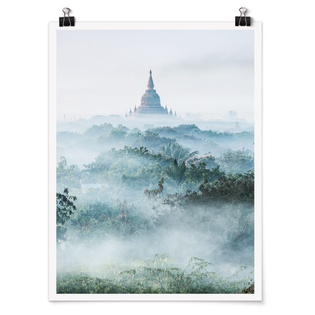 Poster Morgennebel über dem Dschungel von Bagan