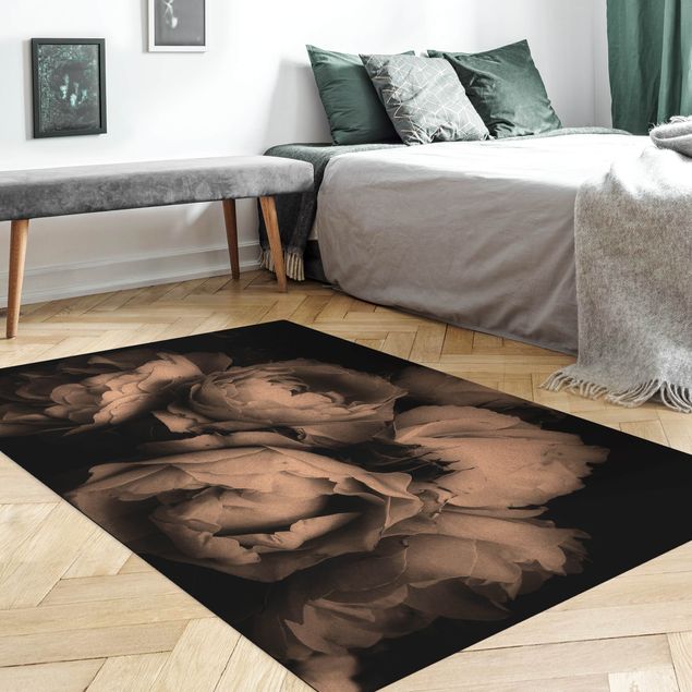 Moderne Teppiche Pfingstrosen vor Schwarz Shabby Schwarz-Weiß