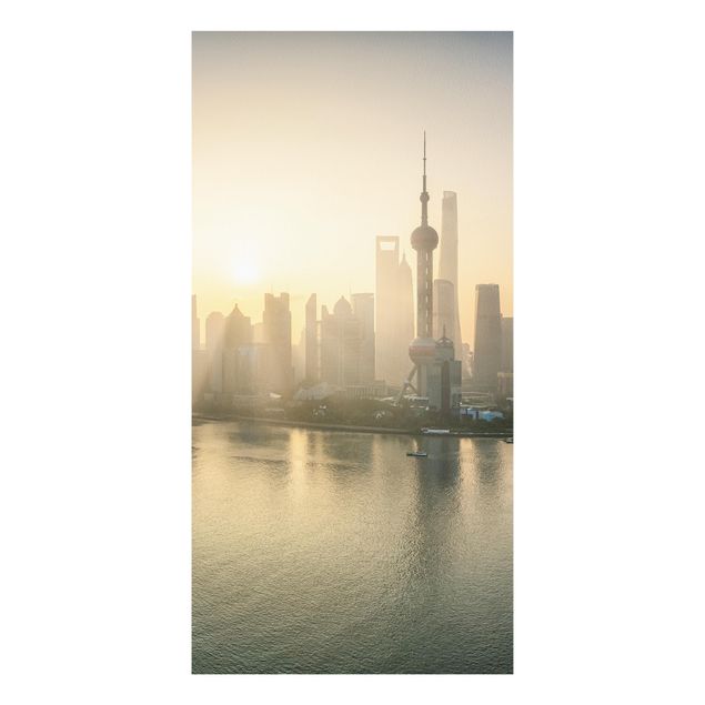 Forex Fine Art Print - Pudong bei Sonnenaufgang - Hochformat 1:2