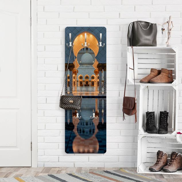 Garderobe - Reflexionen in der Moschee