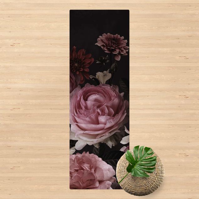 Teppiche Rosa Blumen auf Schwarz Vintage